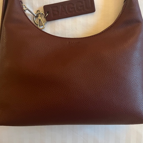BAGGU Mini Recycled Leather Shoulder Bag - Picture 5 of 11